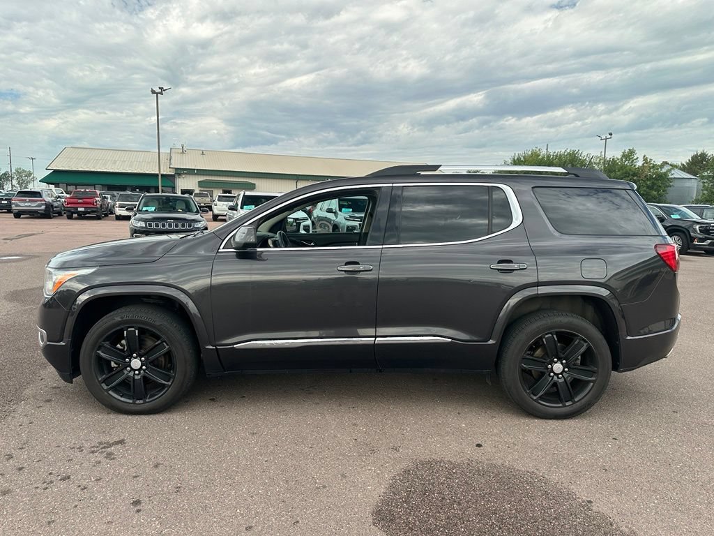 Used 2017 GMC Acadia Denali w/ Technology Package AWD/4WD image 38