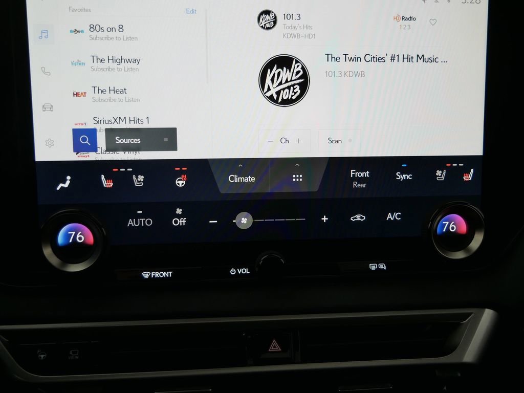 Certified 2025 Lexus RX 350 w/ Convenience Package image 22