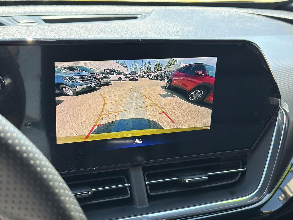 Used 2025 Chevrolet Trax RS w/ Driver Confidence Package FWD image 14