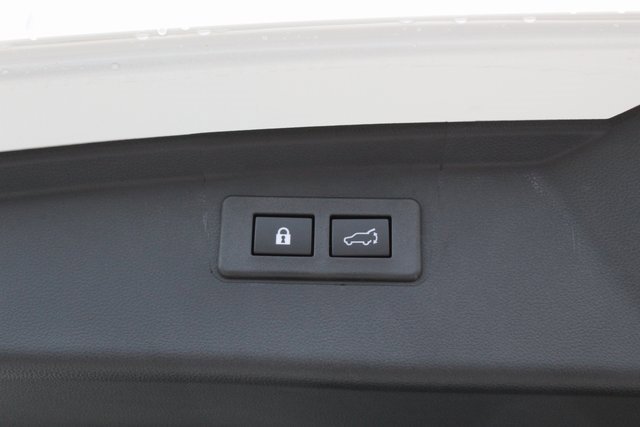 New 2025 Subaru Outback Touring image 7