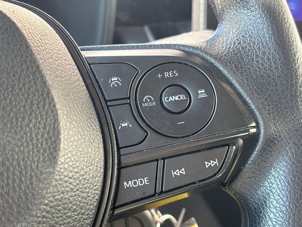 Used 2023 Toyota Corolla LE image 18