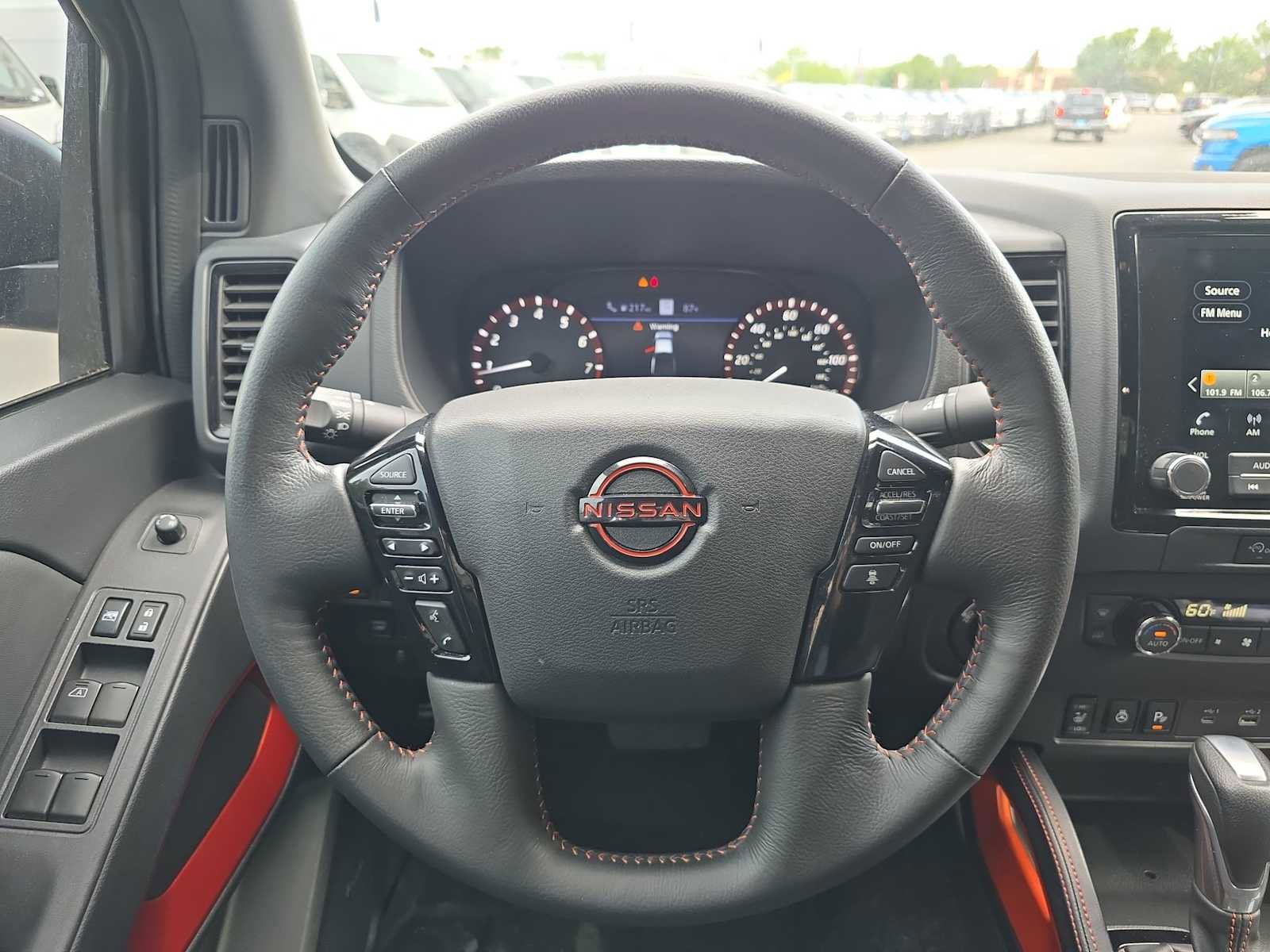 Used 2023 Nissan Frontier PRO-4X w/ Pro Convenience Package image 11