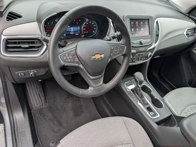 Used 2023 Chevrolet Equinox LT w/ Driver Convenience Package image 5