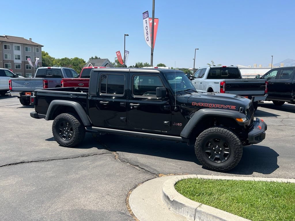 Used 2023 Jeep Gladiator Mojave w/ Cold Weather Group AWD/4WD image 6
