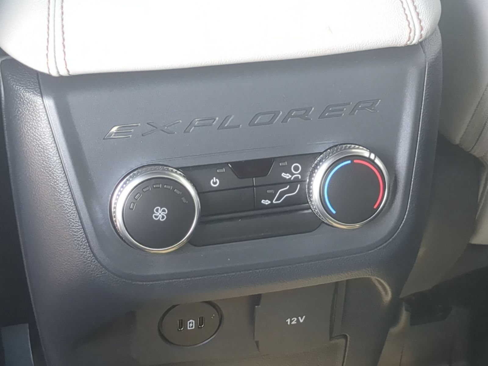 New 2027 Ford Explorer Active AWD/4WD image 32