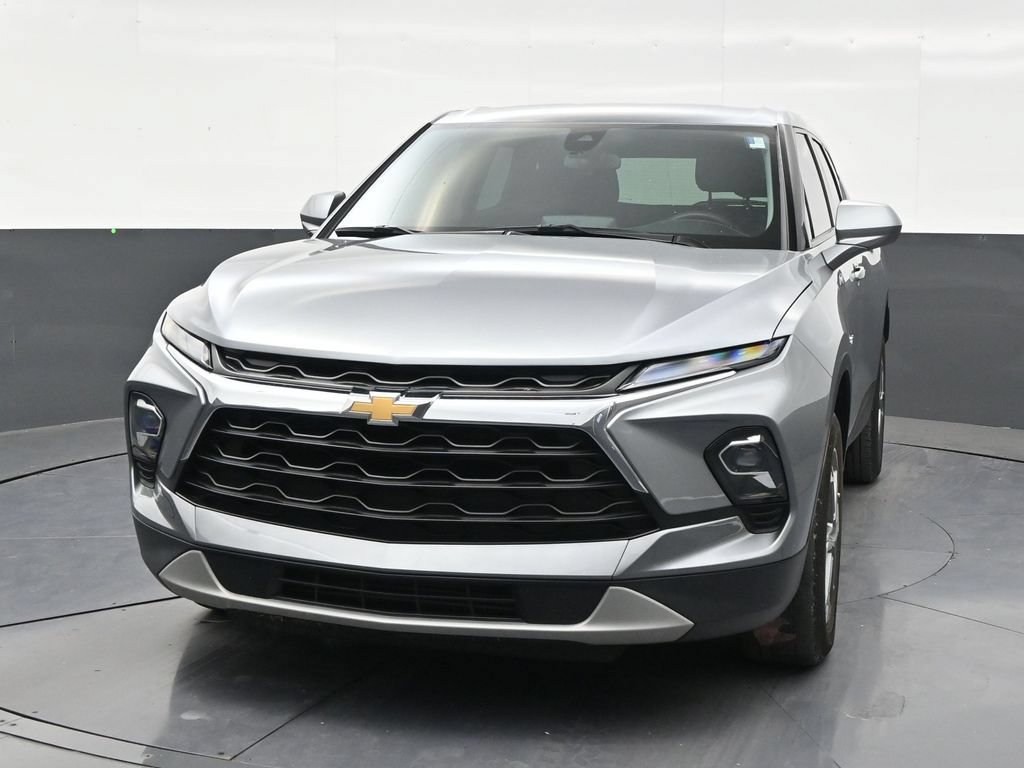 Used 2024 Chevrolet Blazer LT FWD image 8