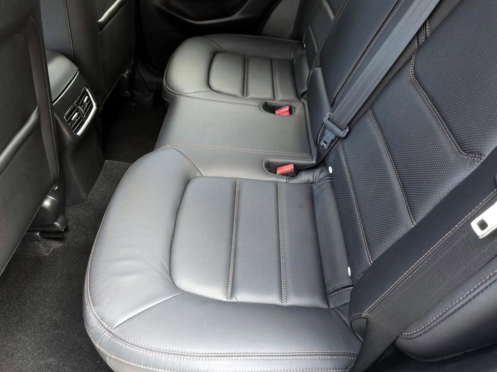 Used 2023 MAZDA CX-5 AWD 2.5 S w/ Premium Package image 18