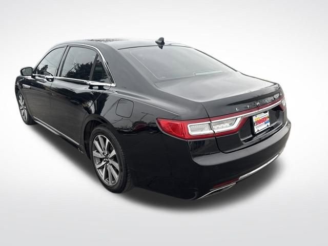 Used 2018 Lincoln Continental Premiere image 3