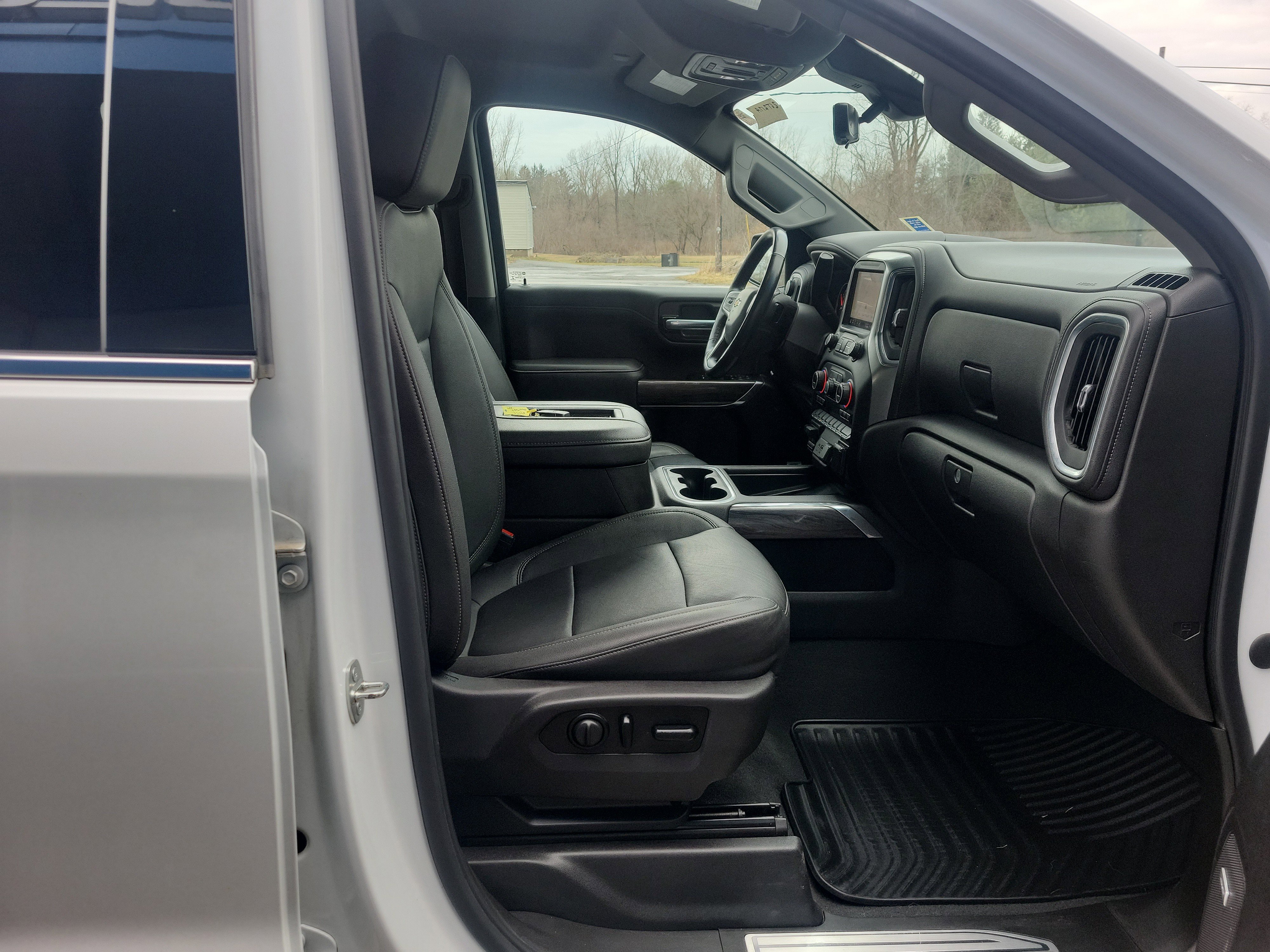 Certified 2021 Chevrolet Silverado 1500 LTZ w/ Technology Package image 19
