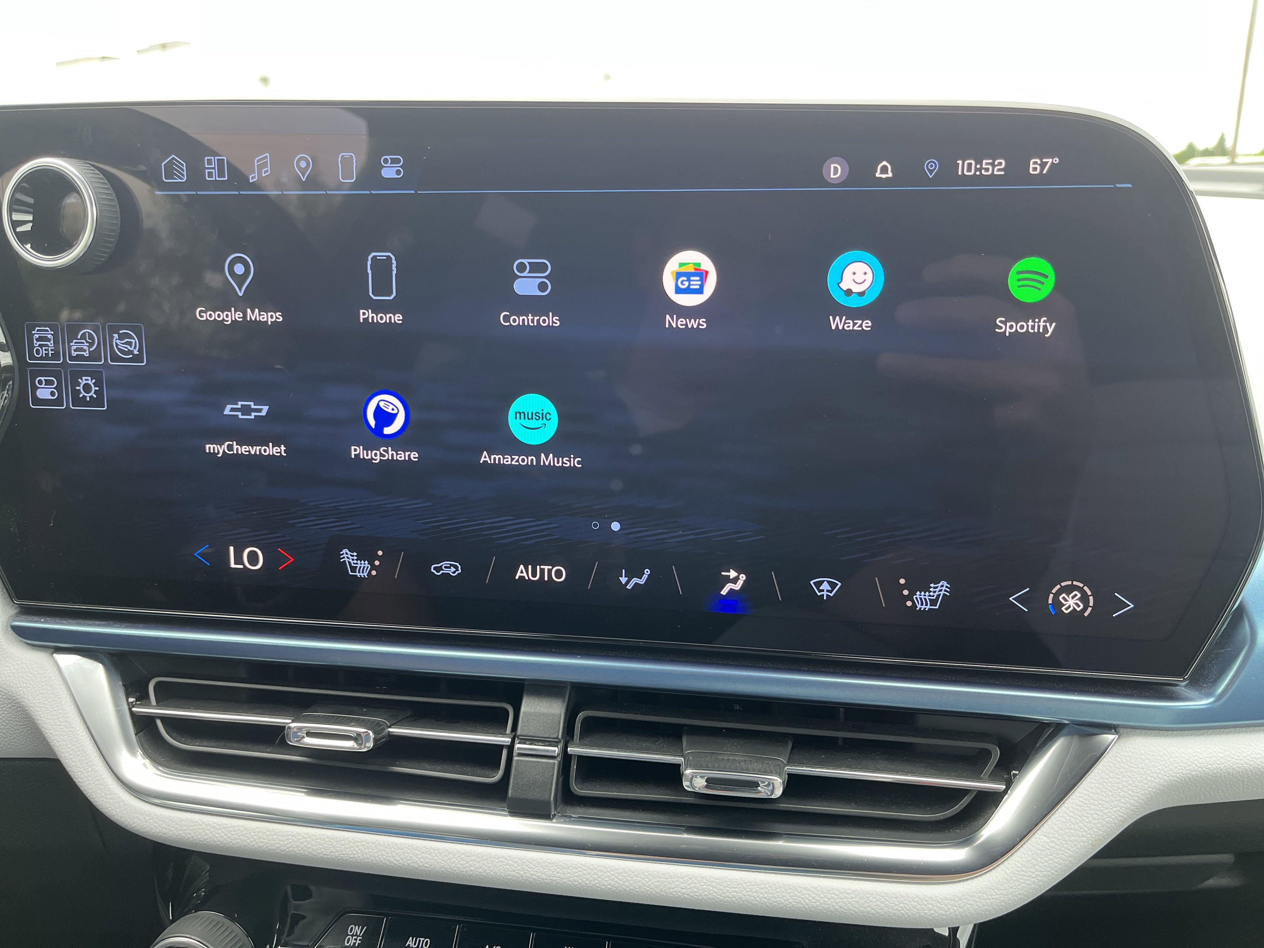 Used 2025 Chevrolet Equinox EV LT w/ Convenience Package image 24