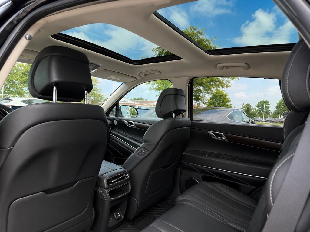 Used 2021 Genesis GV80 3.5T AWD/4WD image 16
