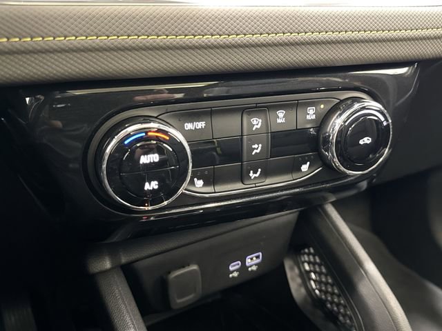 Used 2024 Chevrolet TrailBlazer ACTIV w/ Convenience Package AWD/4WD image 20