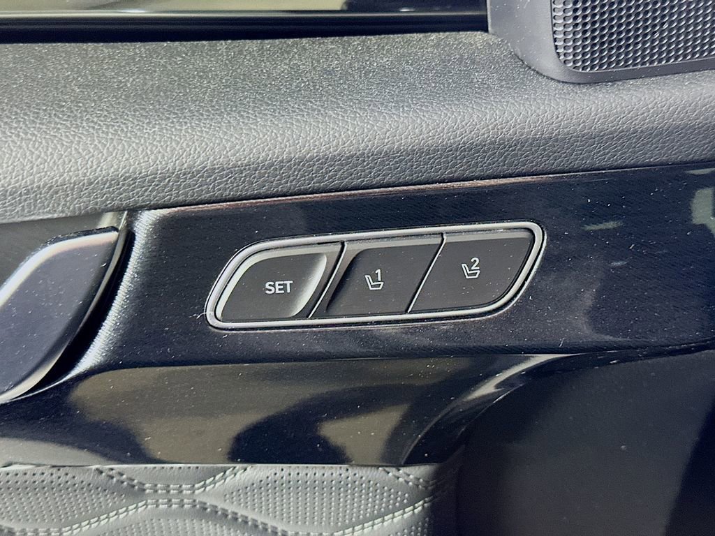 Used 2022 Hyundai Palisade Calligraphy image 22