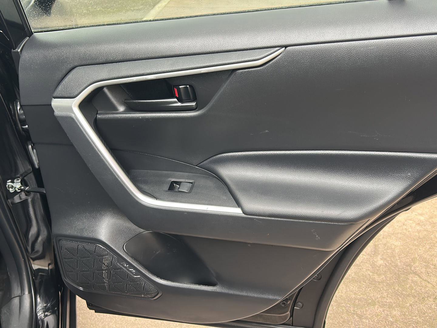 Certified 2023 Toyota RAV4 LE image 27