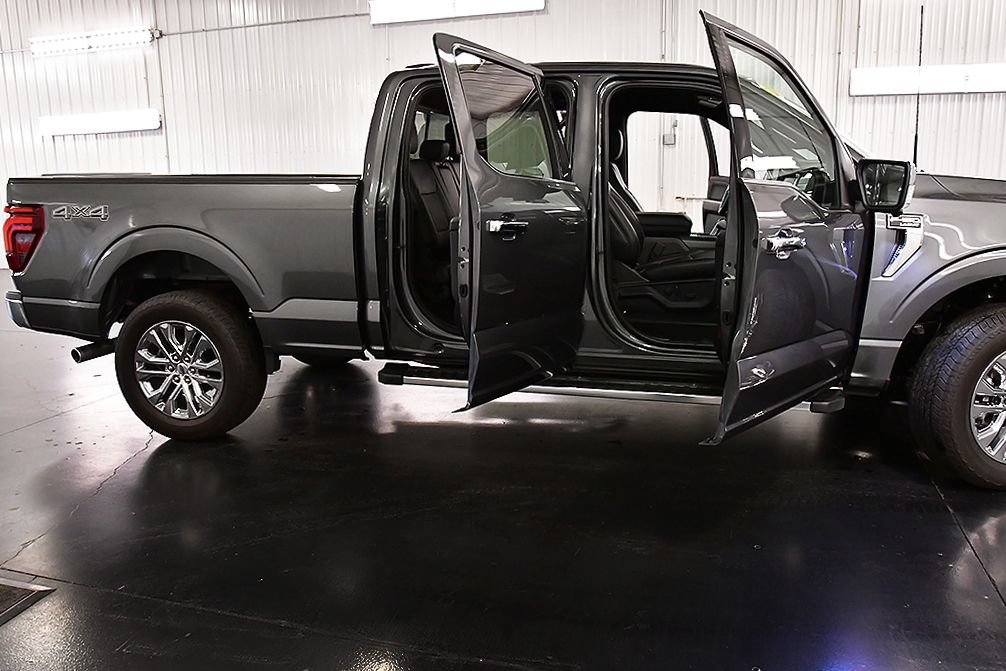 Used 2025 Ford F150 Lariat w/ Equipment Group 501A Mid AWD/4WD image 32
