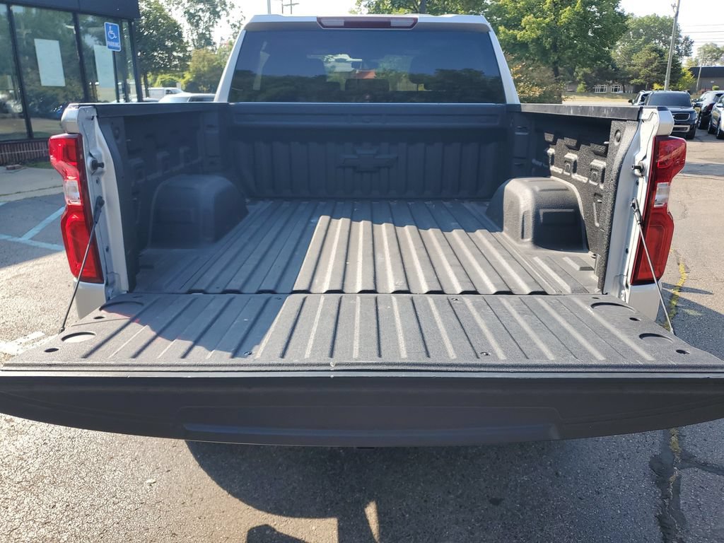 Used 2021 Chevrolet Silverado 1500 LT Trail Boss w/ Bed Protection Package AWD/4WD image 24
