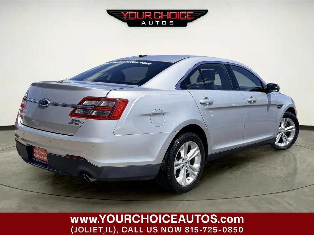 Used 2013 Ford Taurus SEL FWD image 3