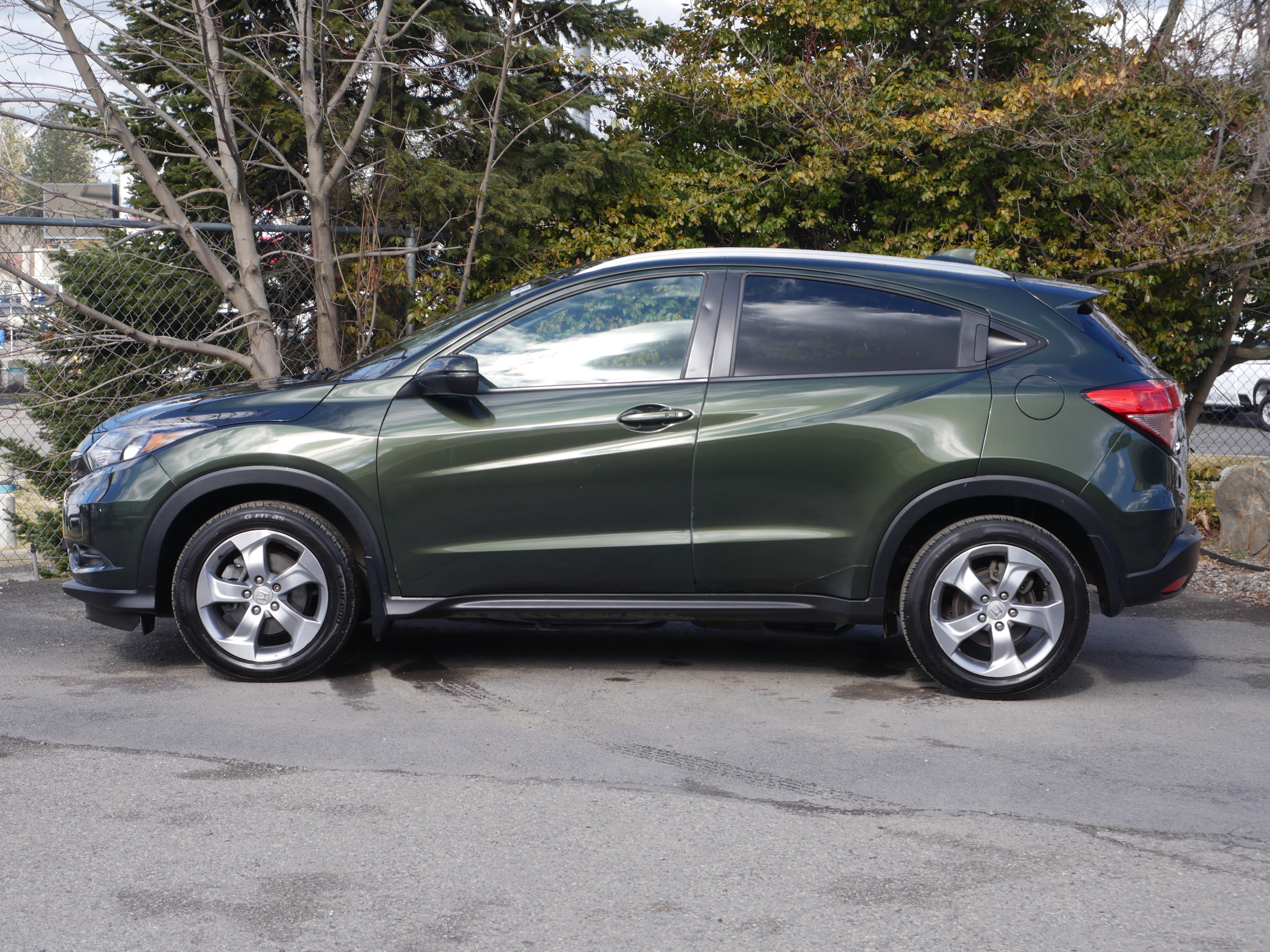 Used 2017 Honda HR-V EX-L image 17