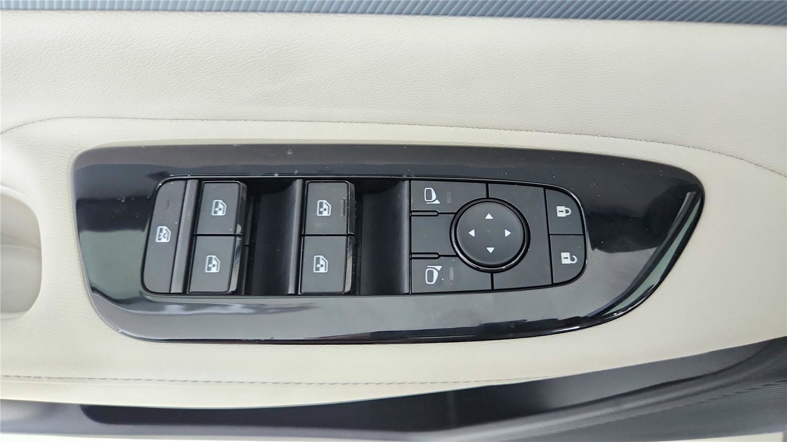 New 2026 Nissan Murano SL AWD/4WD image 10