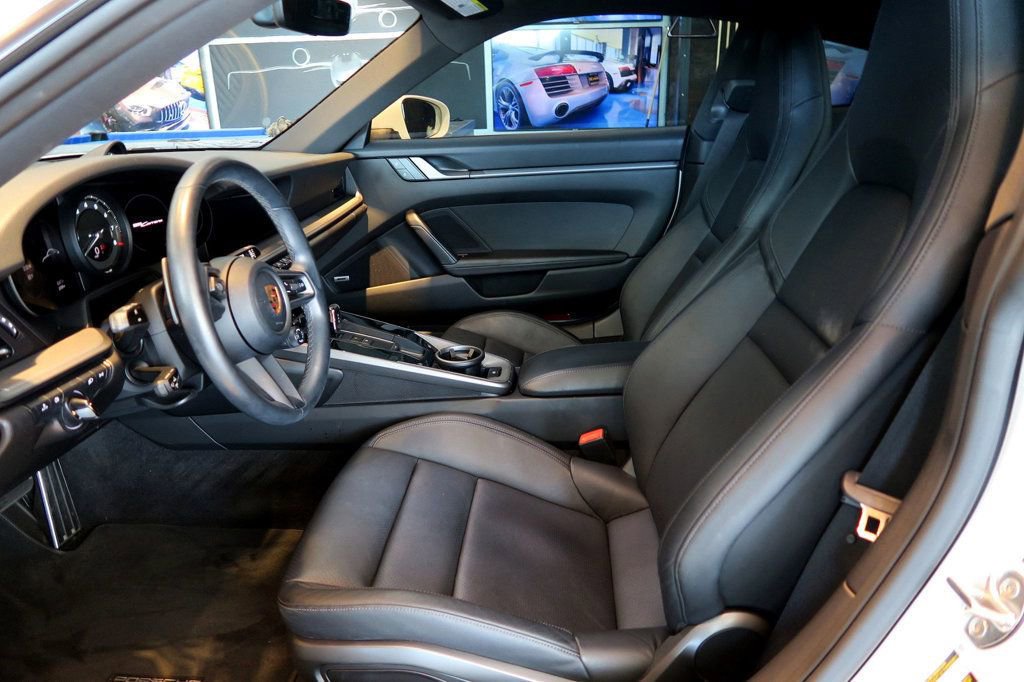 Used 2022 Porsche 911 Carrera image 12