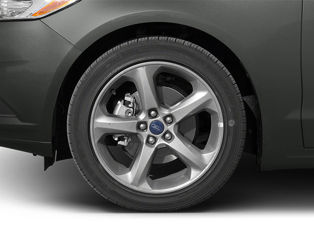 Used 2013 Ford Fusion SE FWD image 10