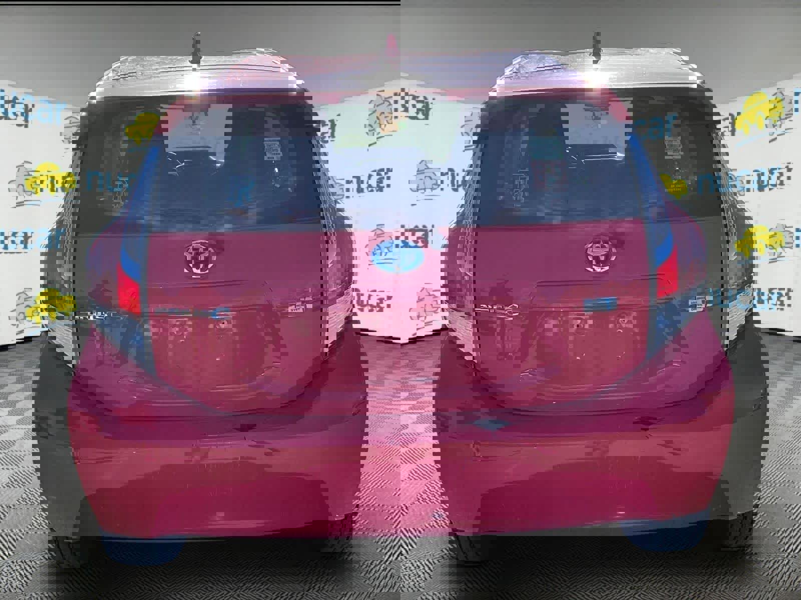 Used 2015 Toyota Prius C One FWD image 3