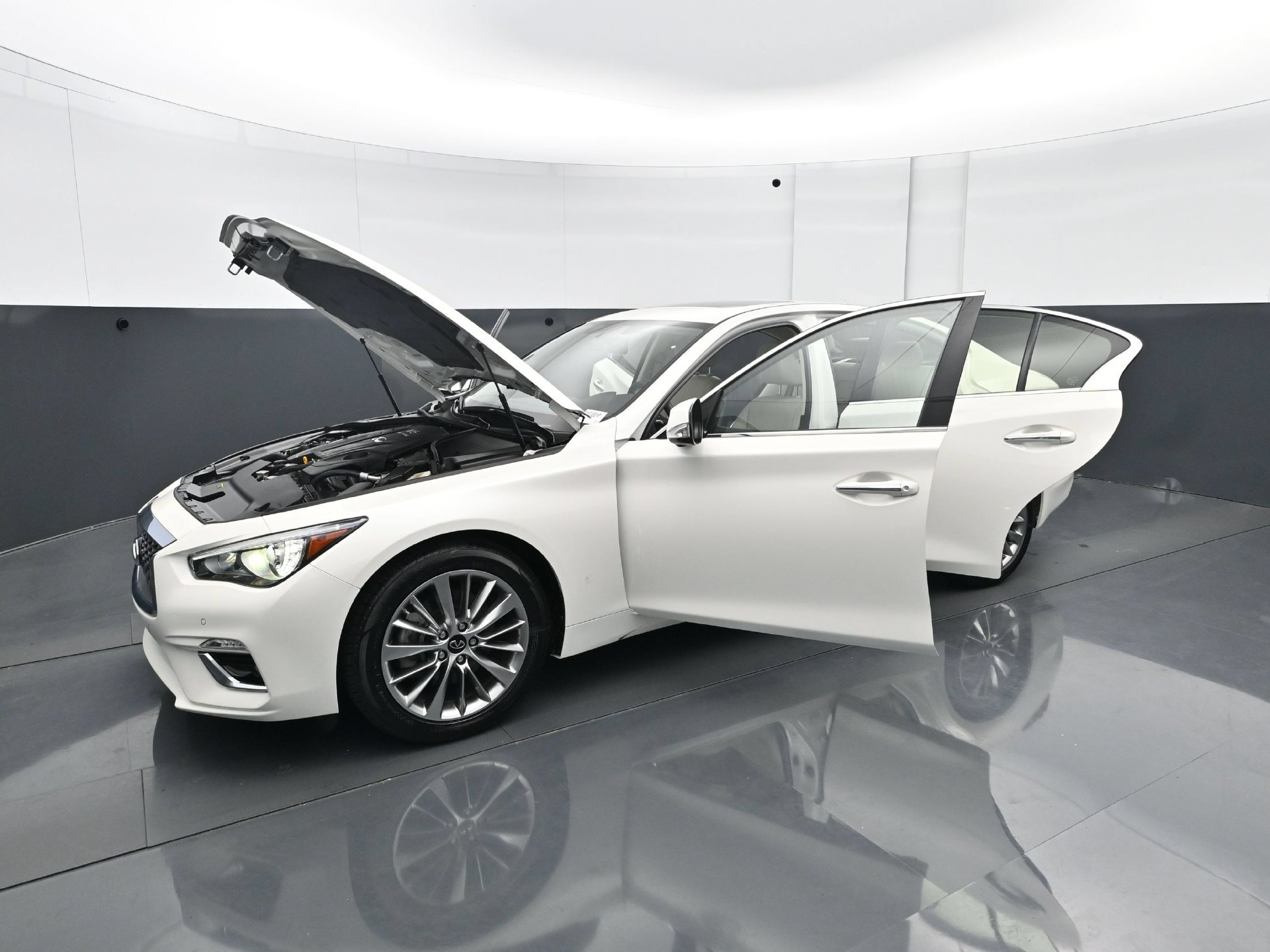 Used 2024 INFINITI Q50 Luxe AWD/4WD image 27