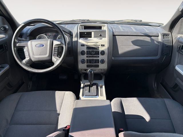 Used 2010 Ford Escape XLT AWD/4WD image 10
