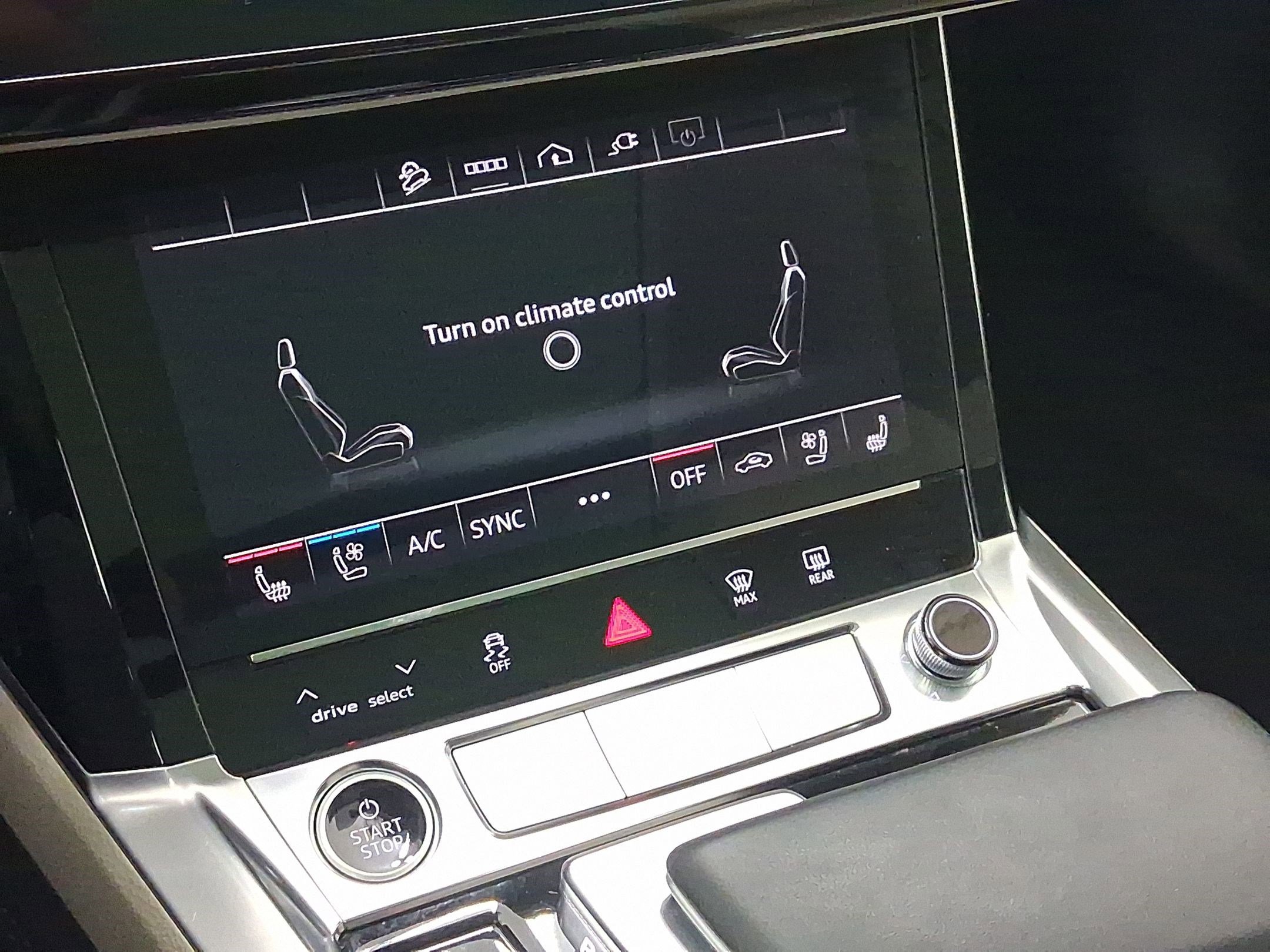 Certified 2024 Audi Q8 e-tron Premium Plus w/ Premium Plus Package image 25