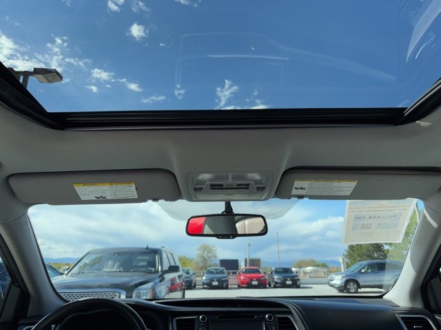 Used 2015 Toyota Highlander XLE image 22