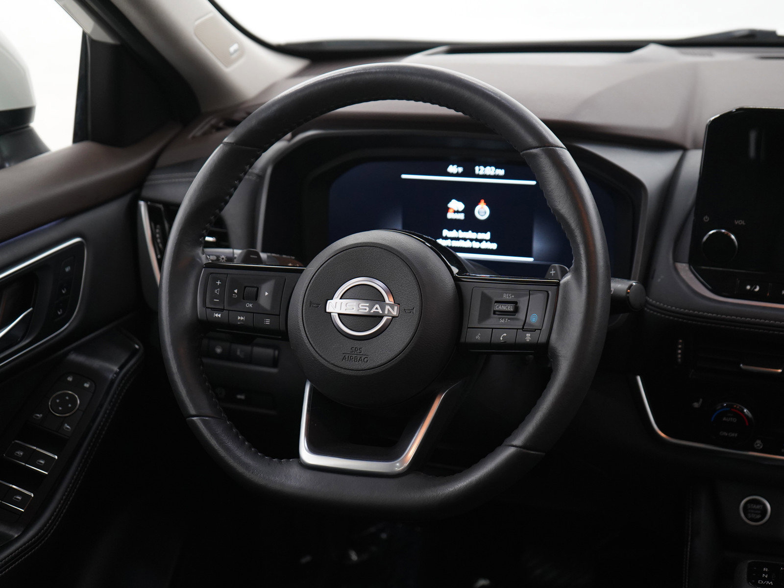 Used 2023 Nissan Rogue Platinum w/ Platinum Premium Package AWD/4WD image 14