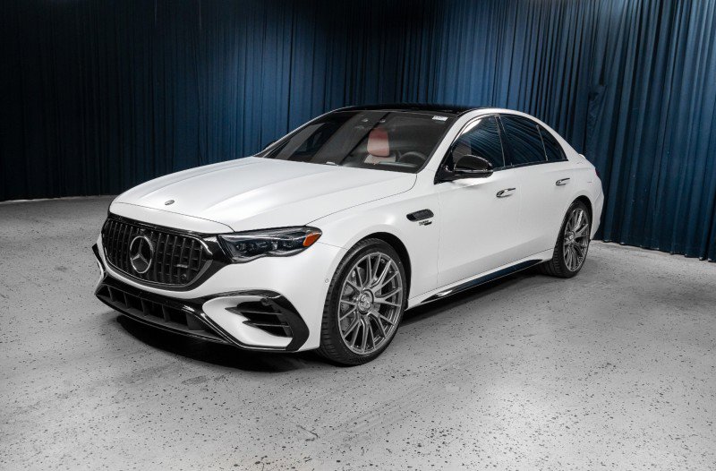 New 2026 Mercedes-Benz E 53 AMG e 4MATIC Sedan image 1