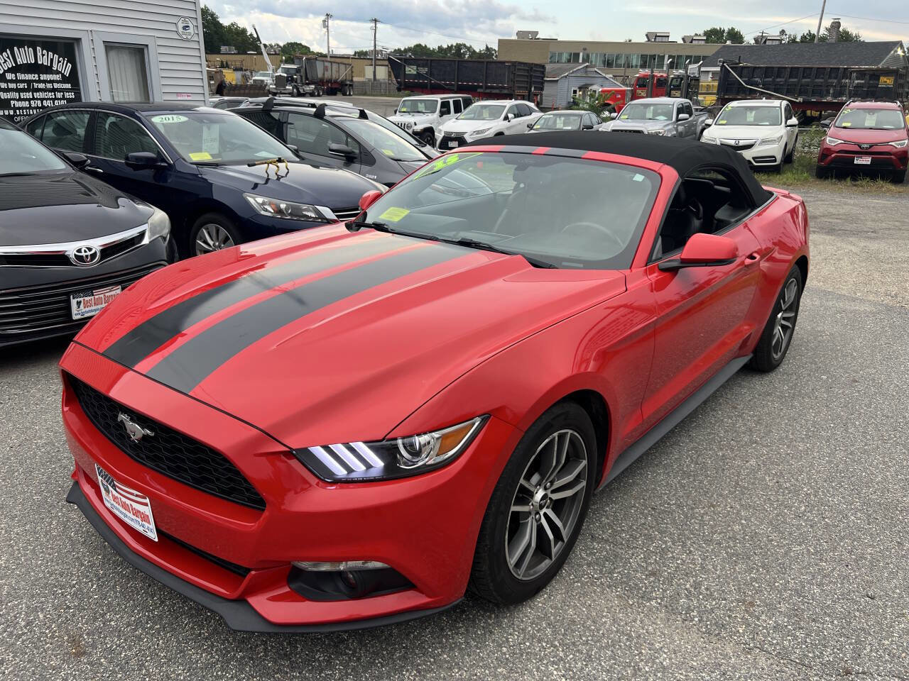 Used 2015 Ford Mustang Premium image 30