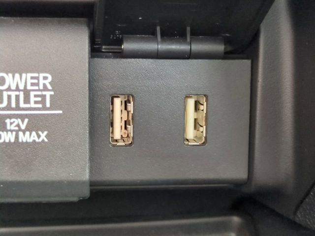 Used 2018 Honda Pilot Touring image 23