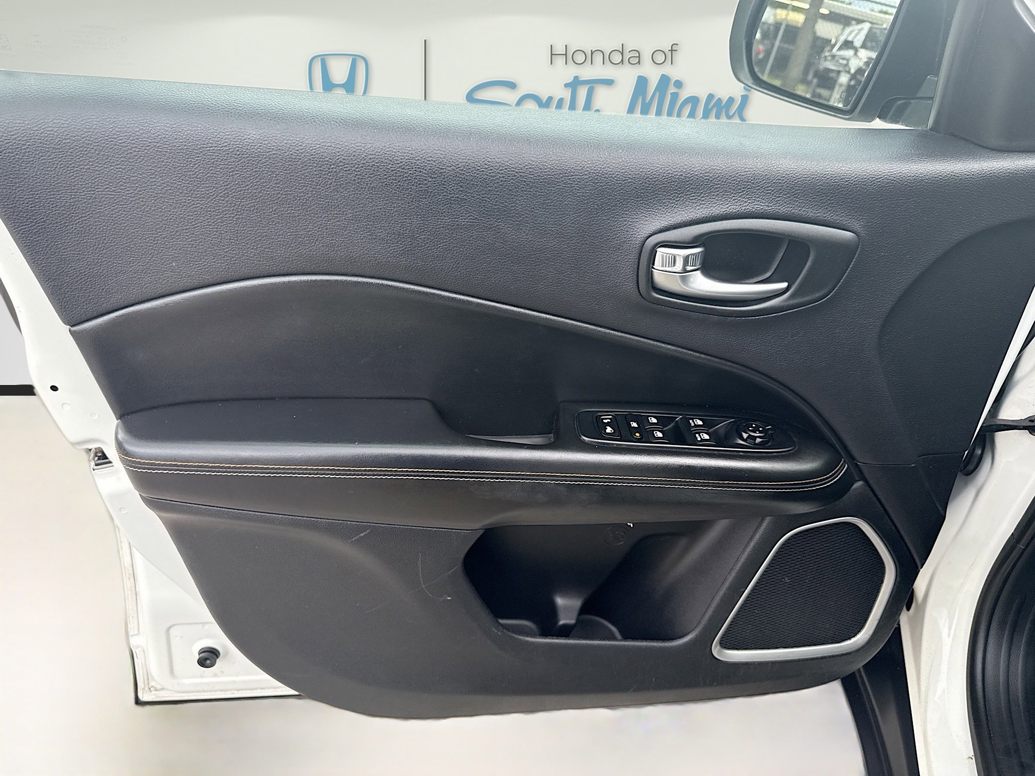 Used 2018 Jeep Compass Sport image 19