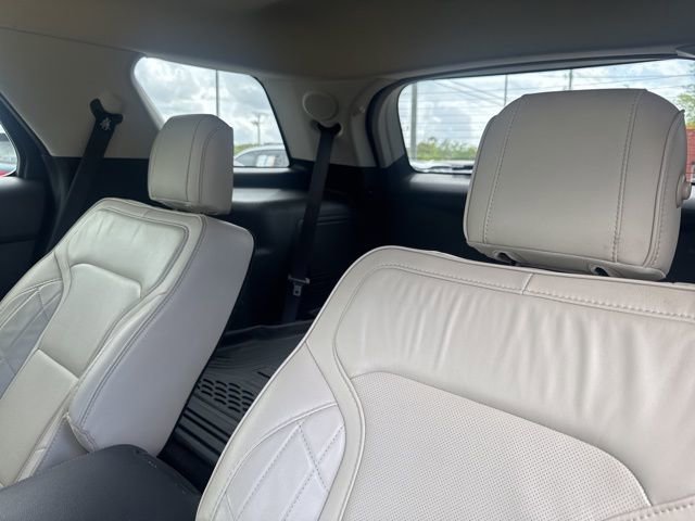 Used 2019 Ford Explorer Platinum image 20