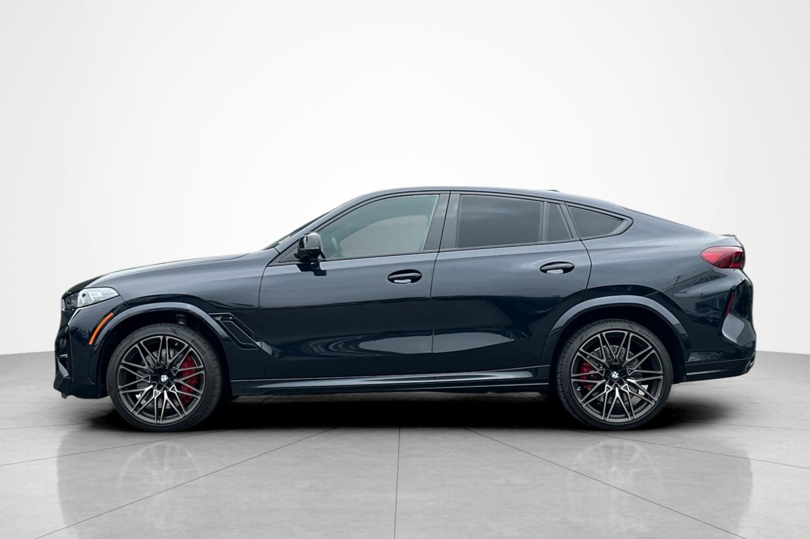 Used 2024 BMW X6 M Competition w/ Executive Package AWD/4WD image 2