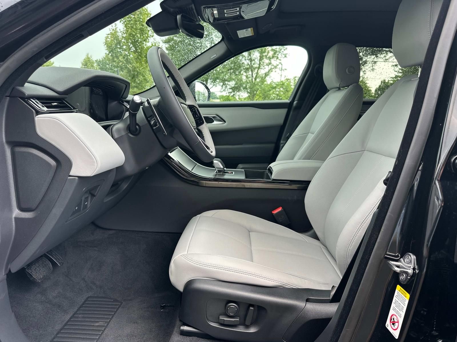 New 2026 Land Rover Range Rover Velar S image 12