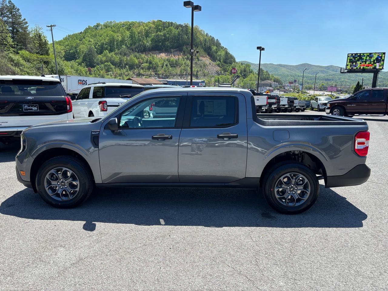 New 2026 Ford Maverick XLT AWD/4WD image 2
