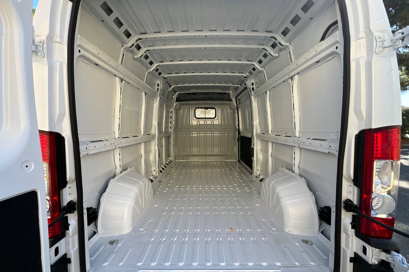 New 2026 RAM ProMaster 2500 FWD image 13