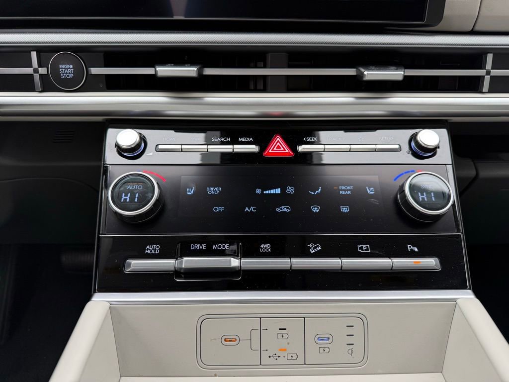 Certified 2025 Hyundai Santa Fe SEL image 24