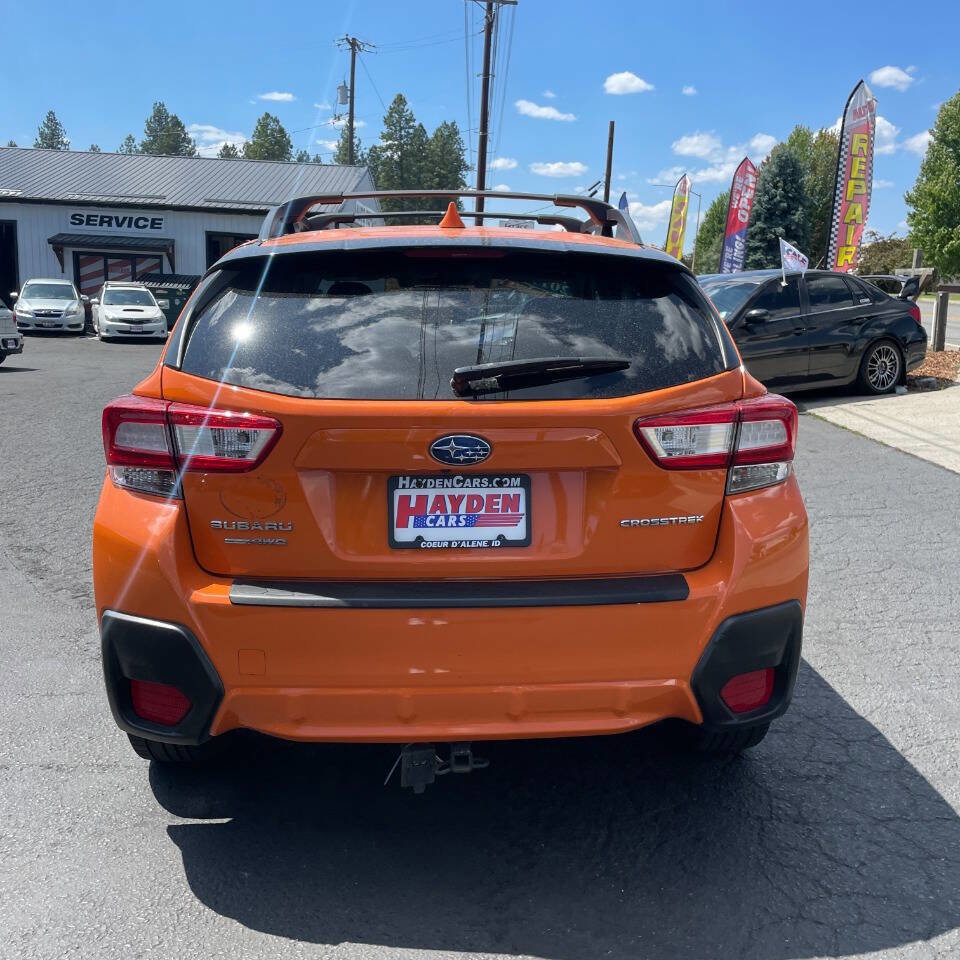 Used 2019 Subaru Crosstrek 2.0i Premium image 4