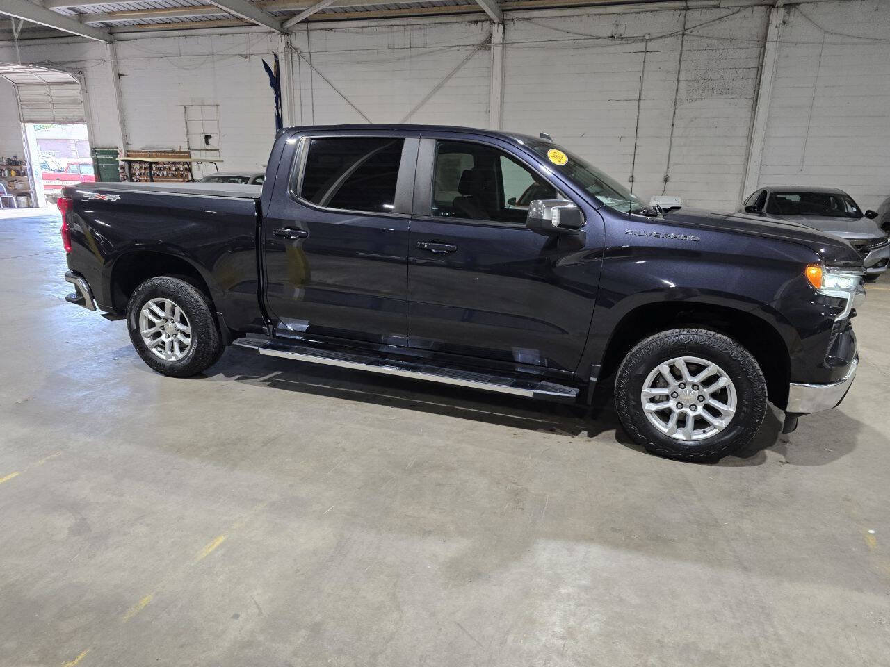Used 2022 Chevrolet Silverado 1500 LT w/ Max Trailering Package AWD/4WD image 18