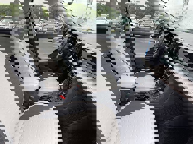 New 2025 Volkswagen Taos SE image 37