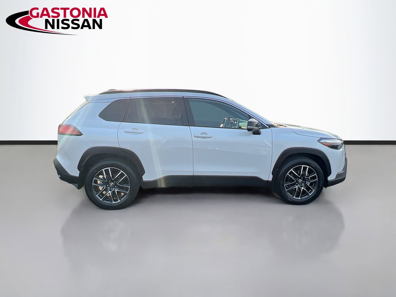 Used 2026 Toyota Corolla Cross XLE w/ Convenience Package image 10