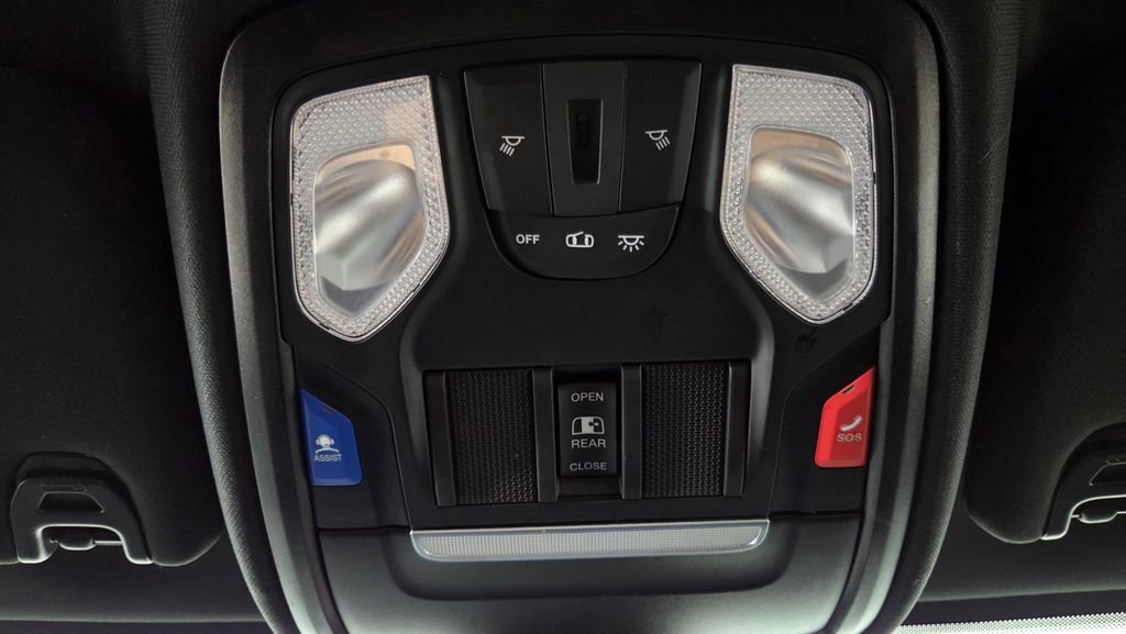 Used 2023 RAM 3500 Big Horn w/ Level B Equipment Group AWD/4WD image 28