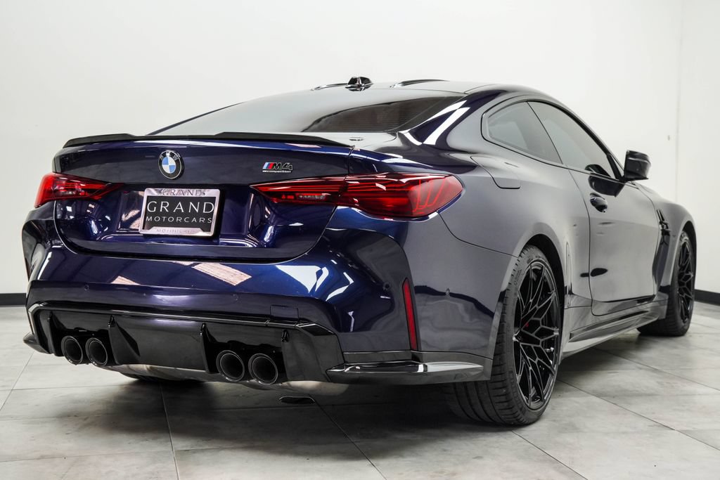 Used 2025 BMW M4 Competition RWD image 12