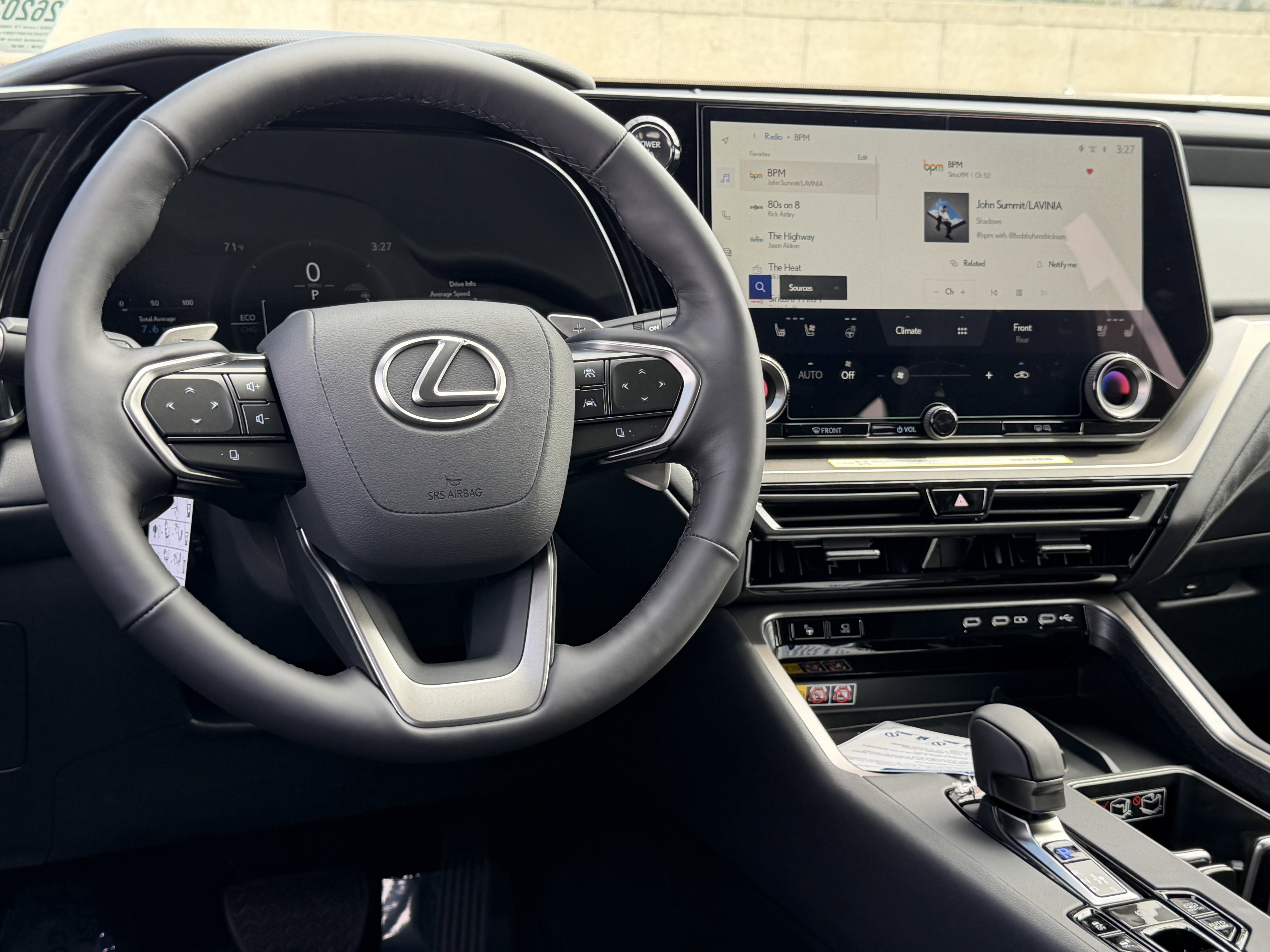 New 2026 Lexus TX 550h AWD Plug-In Hybrid image 23