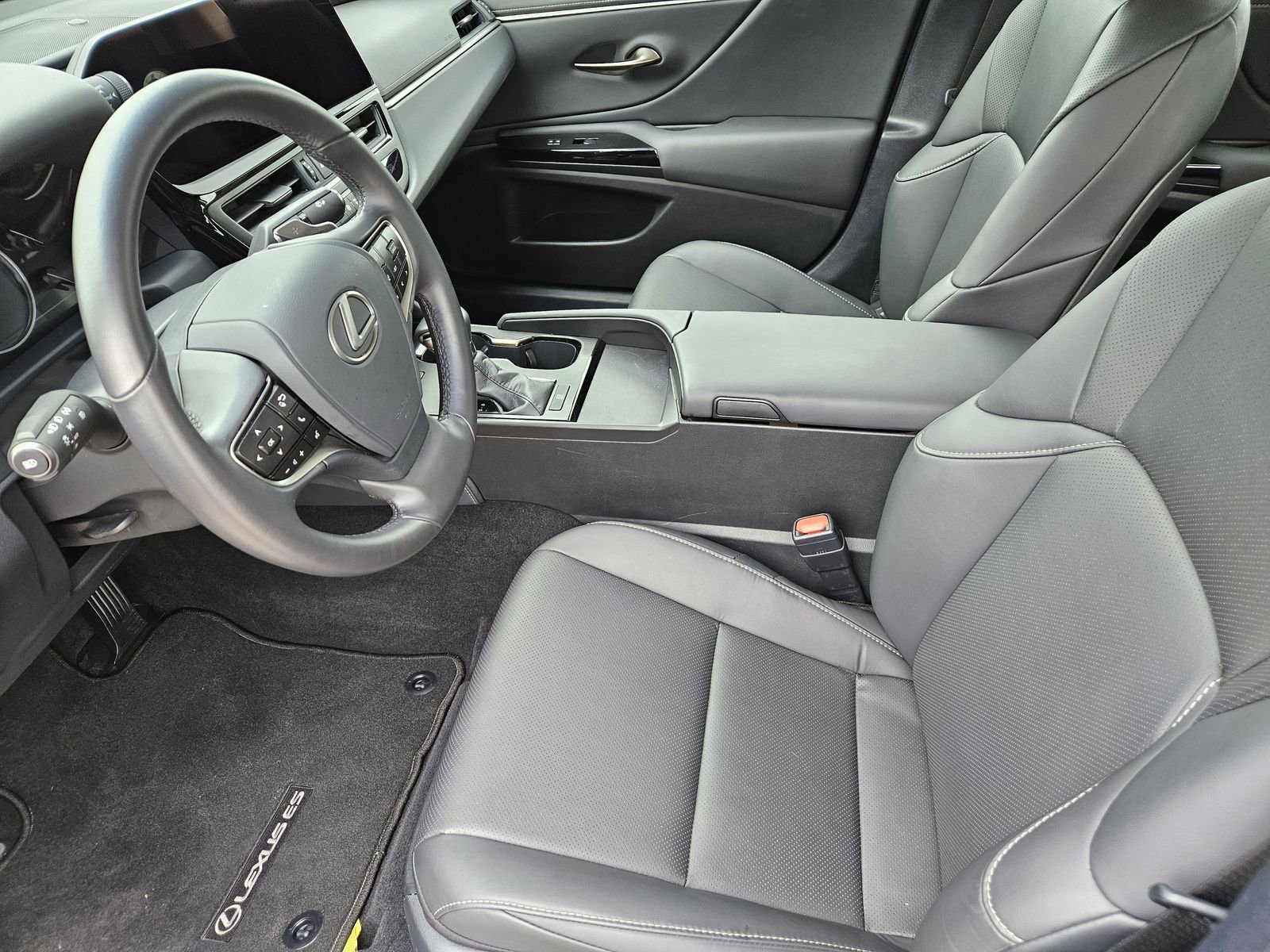 Used 2025 Lexus ES 350 w/ Accessory Package (Z2) FWD image 17