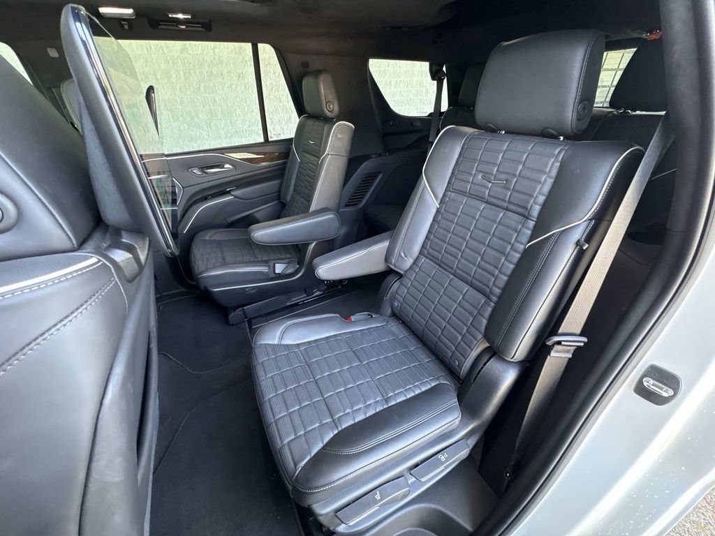 Certified 2024 Cadillac Escalade Premium Luxury Platinum w/ Heavy-Duty Trailer Package AWD/4WD image 26